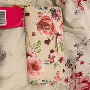 New flower wallet